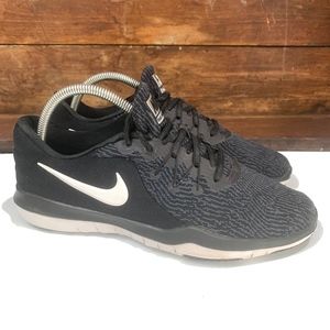 Nike Women's Flex Supreme TR 6 Trainer Size 9.5